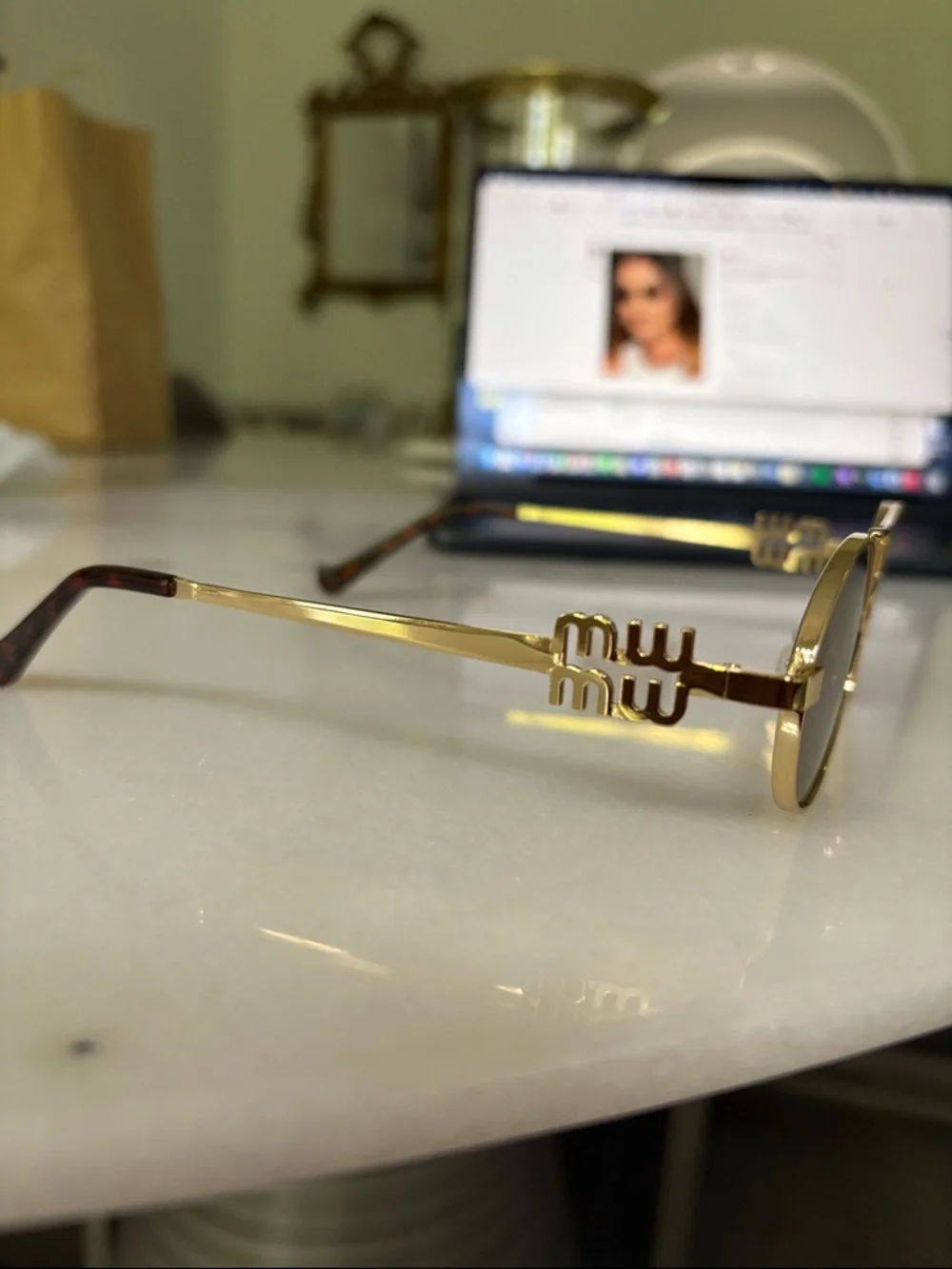 NEW  MM Oval Metal Sunglasses for Women Gold /Gold